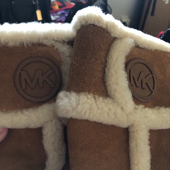 MICHAEL KORS Sheep Fur Lined Boots - Picture 3 of 6